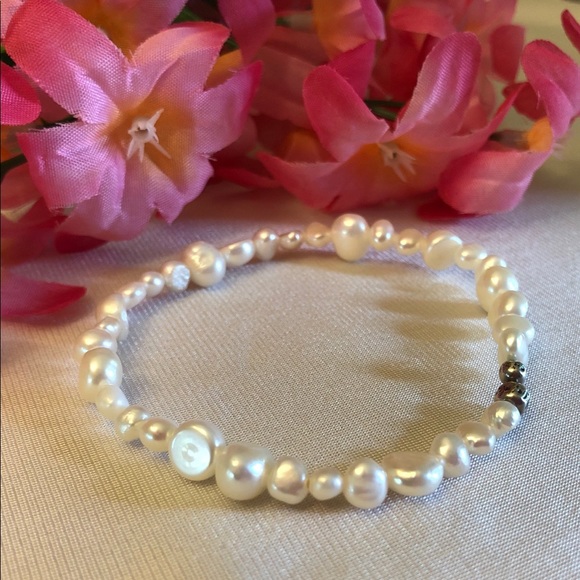 Silpada Freshwater Pearl Stretch Single Bracelet - Picture 5 of 10